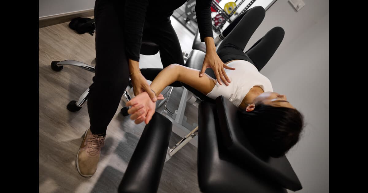 From Aches To Action: Choosing the Right Physiotherapy Centre for Your Fitness Goals