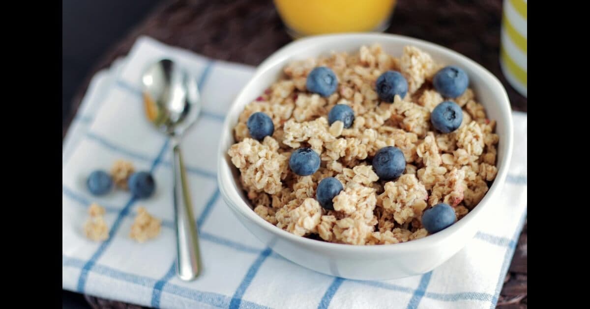 ● Pre-Workout: Energize for Optimal Performance